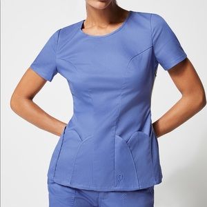 Brand new jaanuu scrub top
